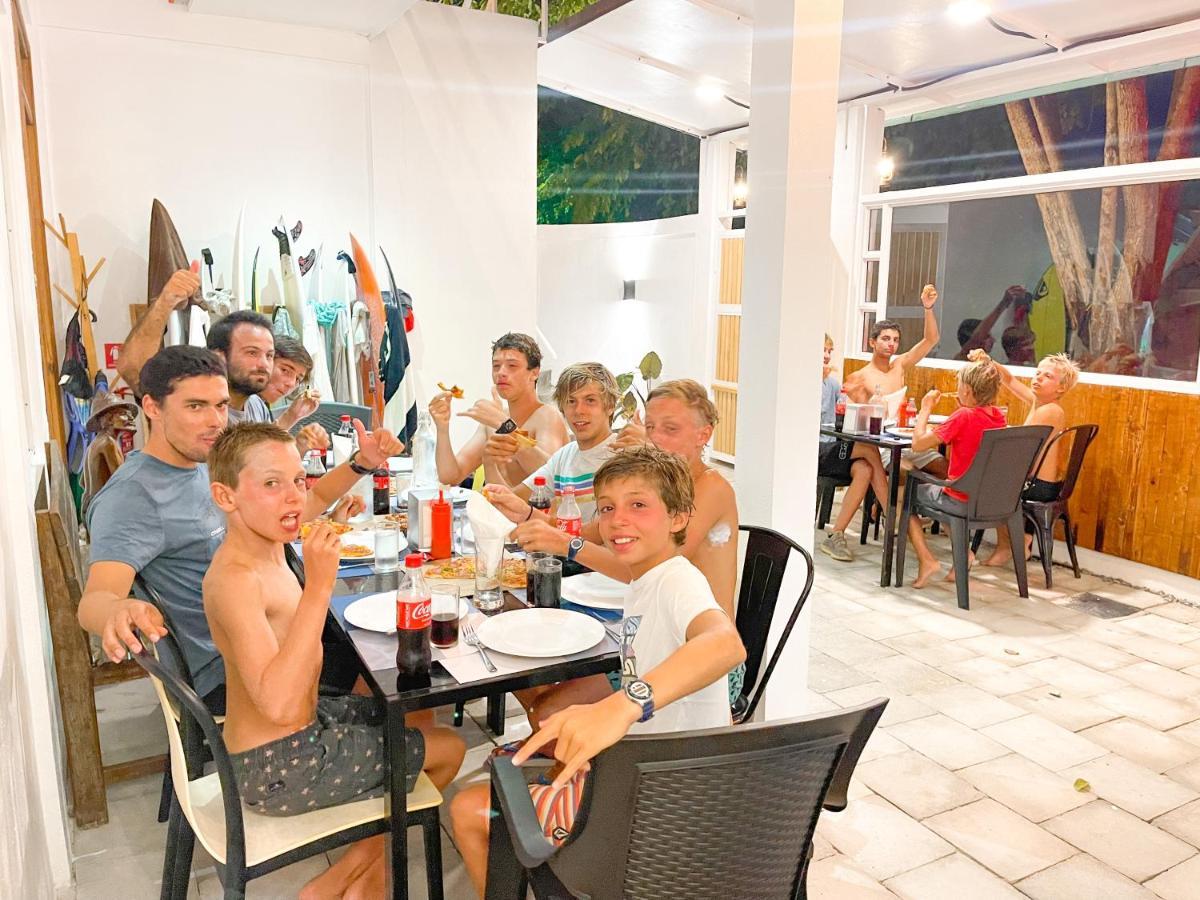 Moodhu Surf House Hotell Himmafushi Eksteriør bilde