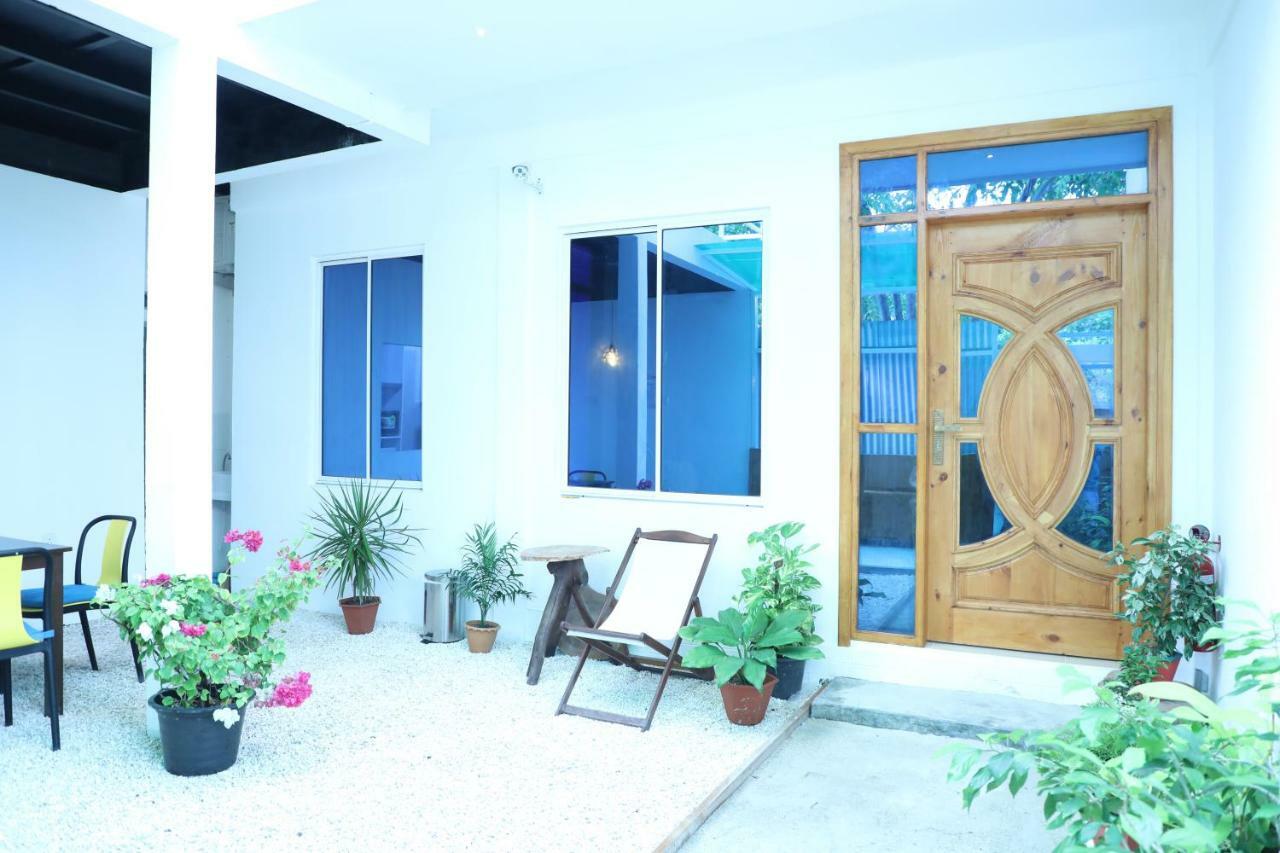 Moodhu Surf House Hotell Himmafushi Eksteriør bilde
