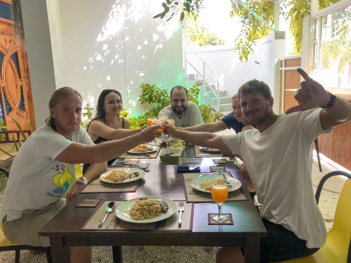 Moodhu Surf House Hotell Himmafushi Eksteriør bilde