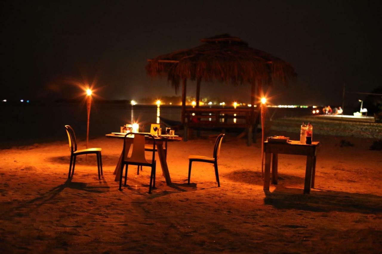 Moodhu Surf House Hotell Himmafushi Eksteriør bilde