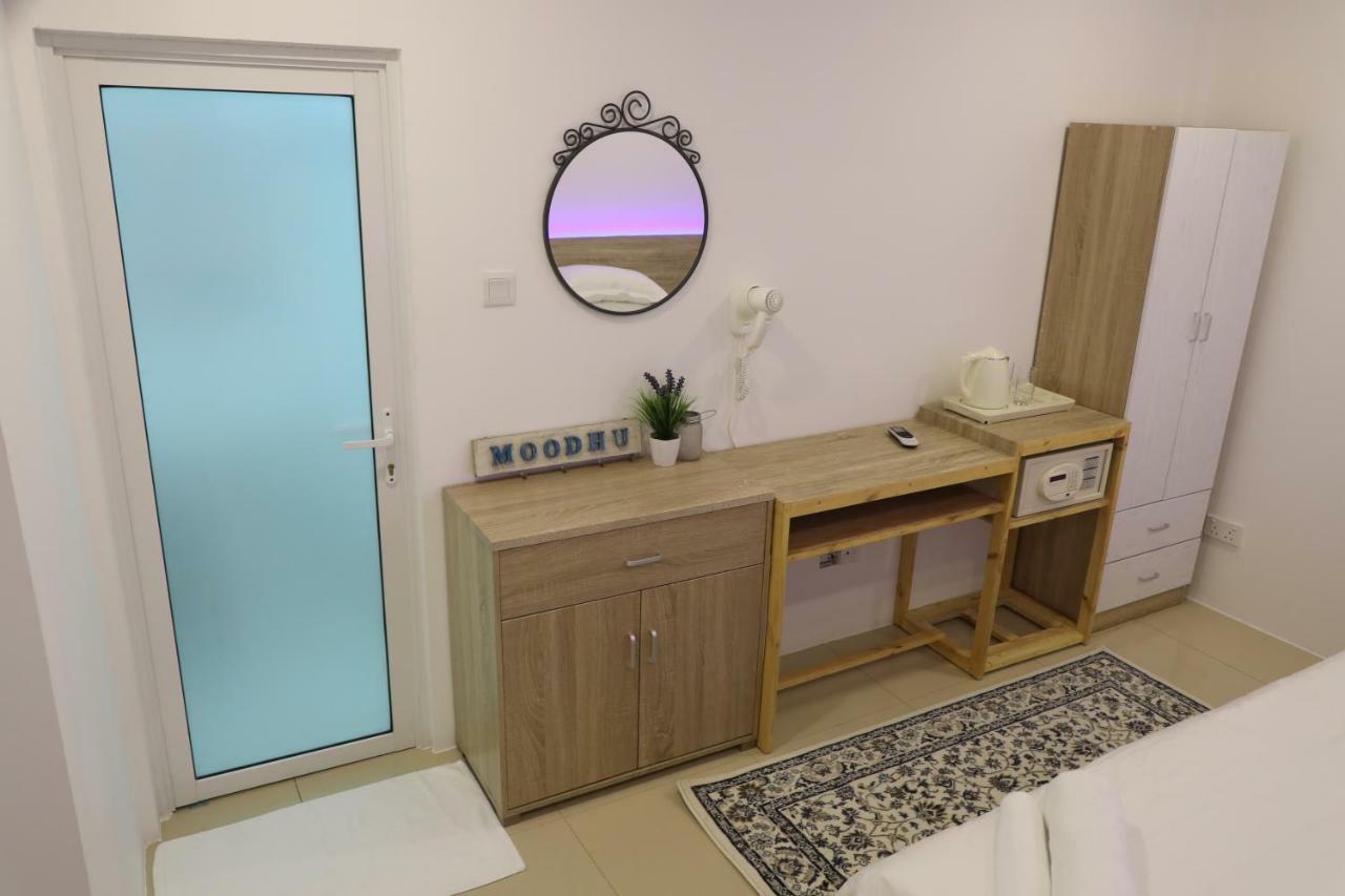 Moodhu Surf House Hotell Himmafushi Eksteriør bilde